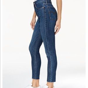 Levi’s Wedgie Skinny Jeans Sz 27 like new